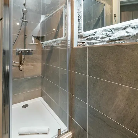 4 Bed In Ambleside Oc-Lr023